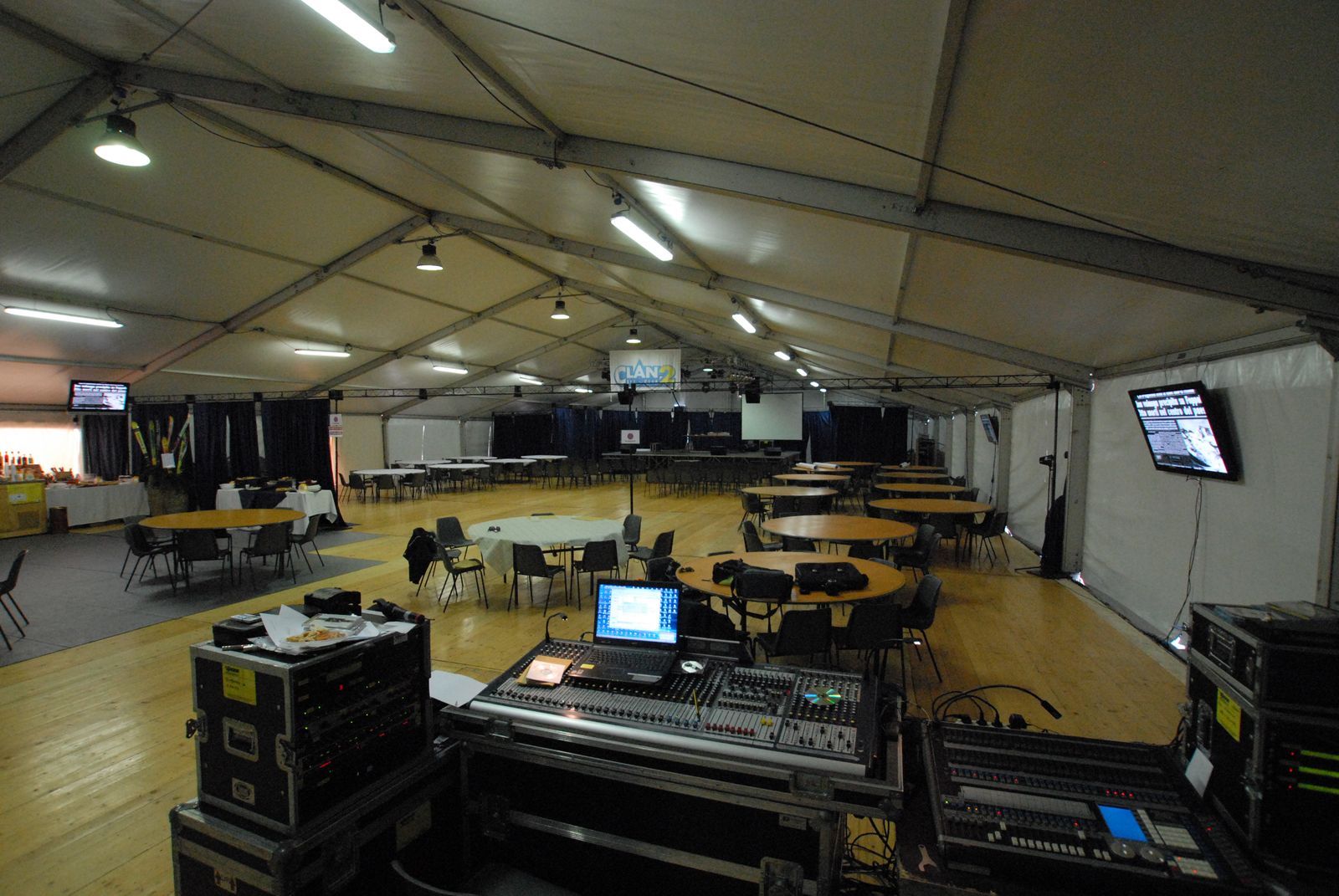 Costruzione Palaclan 00133